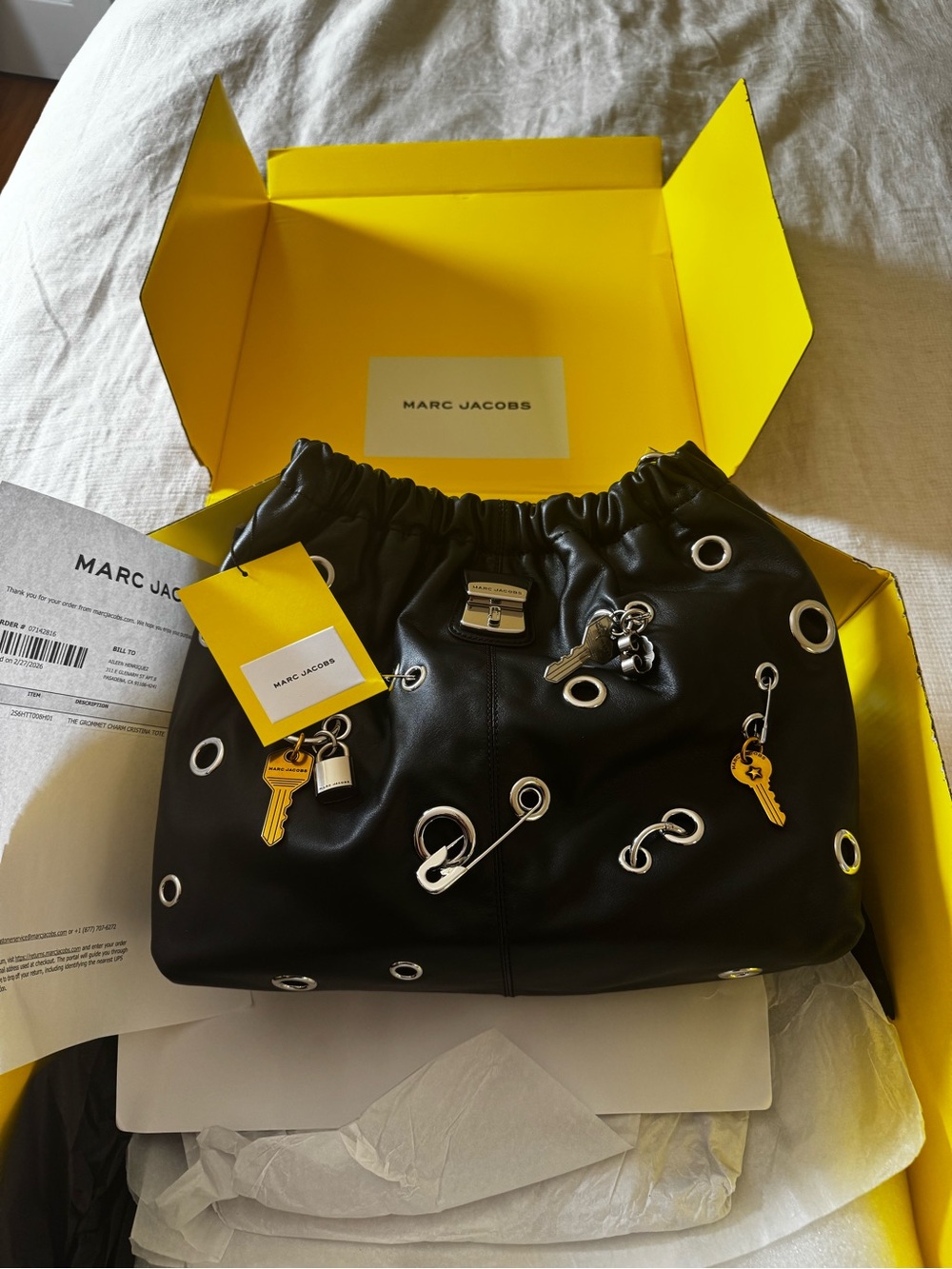 Marc Jacobs Grommet Charm Cristina Leather Tote Bag - Picture 5 of 10